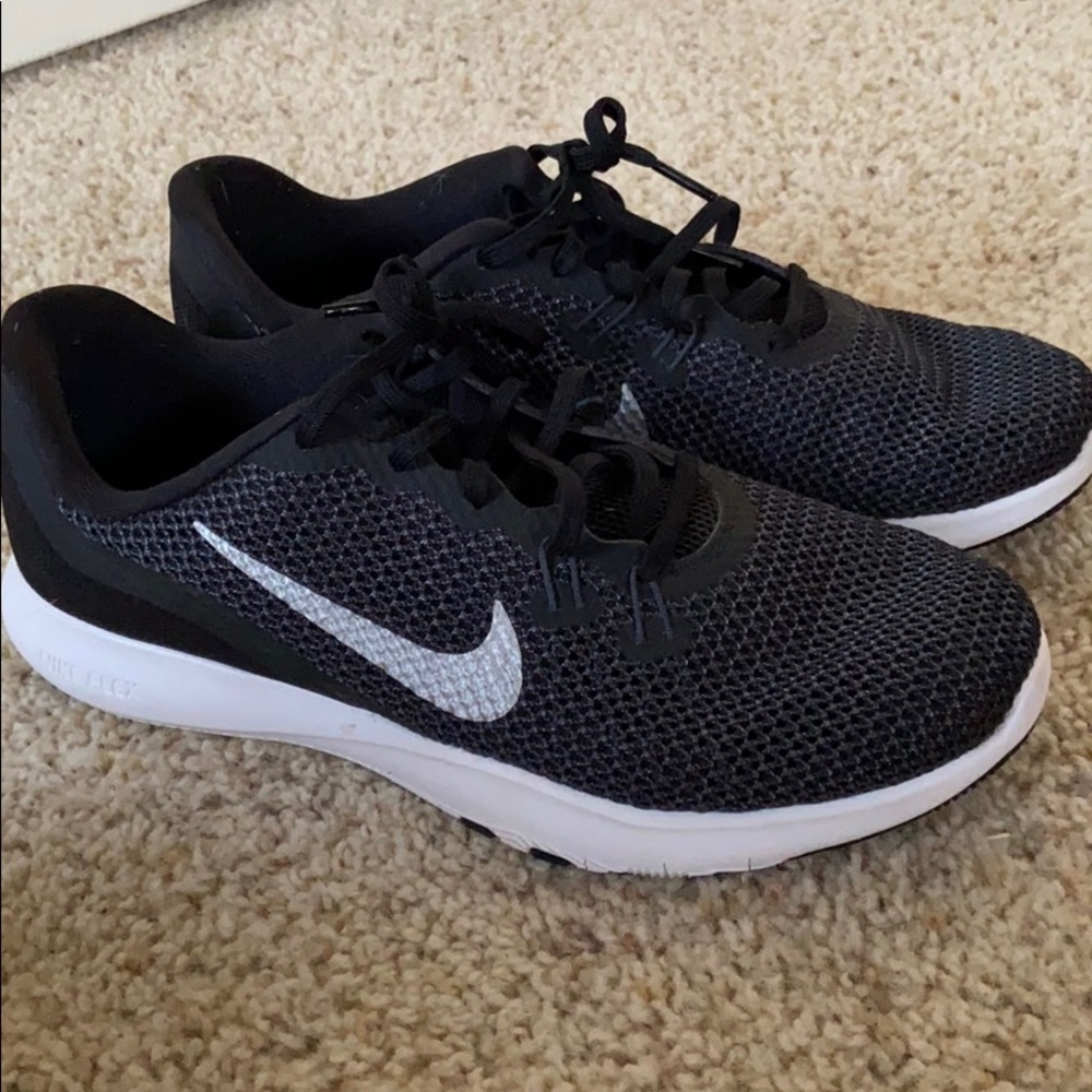 Nike Flex TR 7- size 8.5W